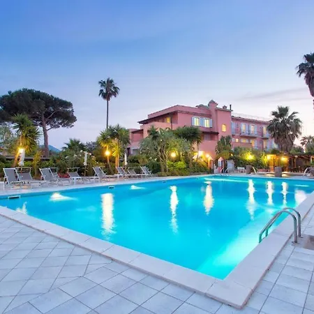 Eden Park Ischia ホテル